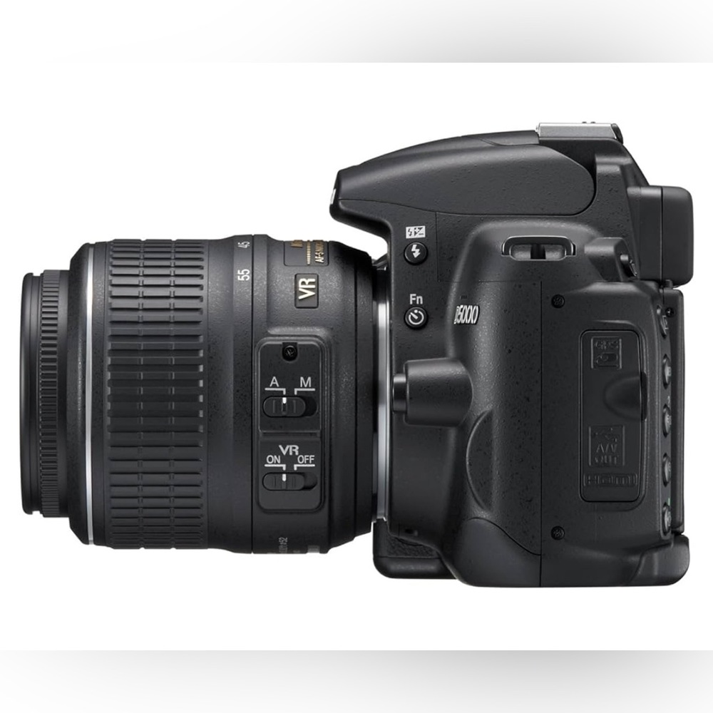 Nikon D5000 - Picture 2 of 13